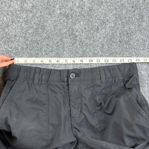 REI CO OP Women’s Black Regular Fit Outdoor pant size: 10 Petite - Picture 9 of 9